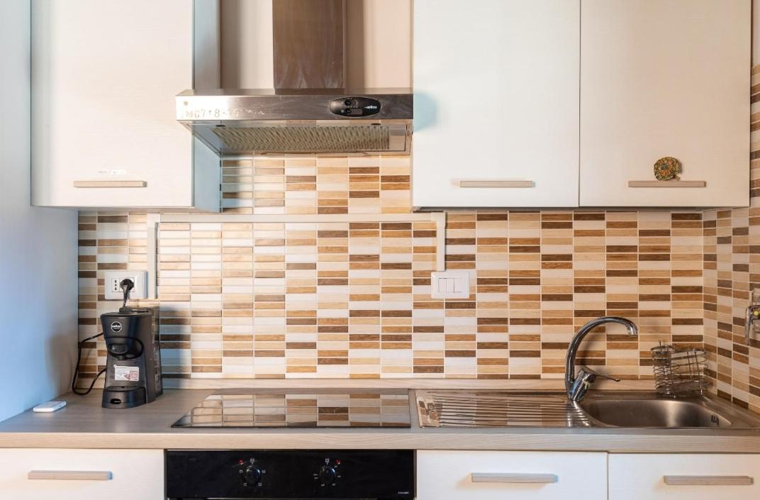 Sunrise Home Φιουμιτσίνο Εξωτερικό φωτογραφία